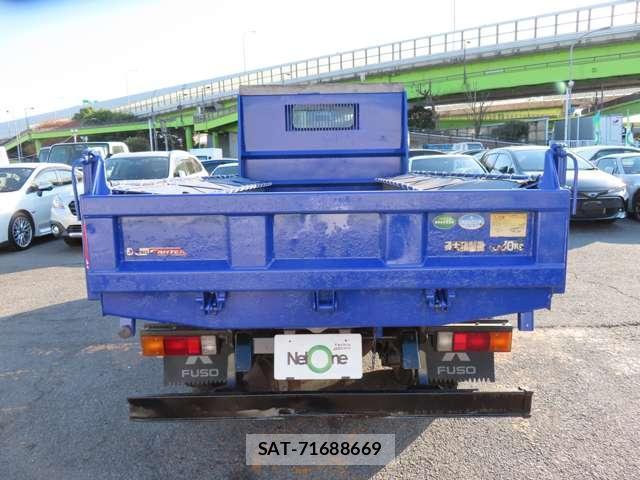 MITSUBISHI FUSO CANTER 2013-05 7806387-2