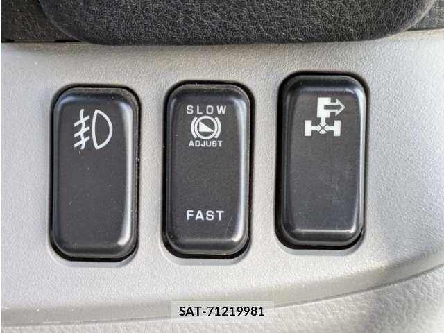 MITSUBISHI FUSO CANTER 2019-07 7807146-17