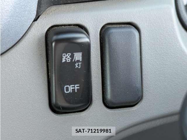 MITSUBISHI FUSO CANTER 2019-07 7807146-19