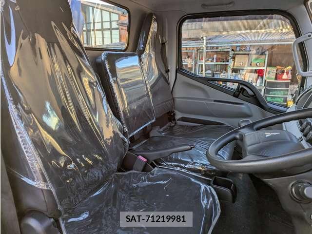 MITSUBISHI FUSO CANTER 2019-07 7807146-9