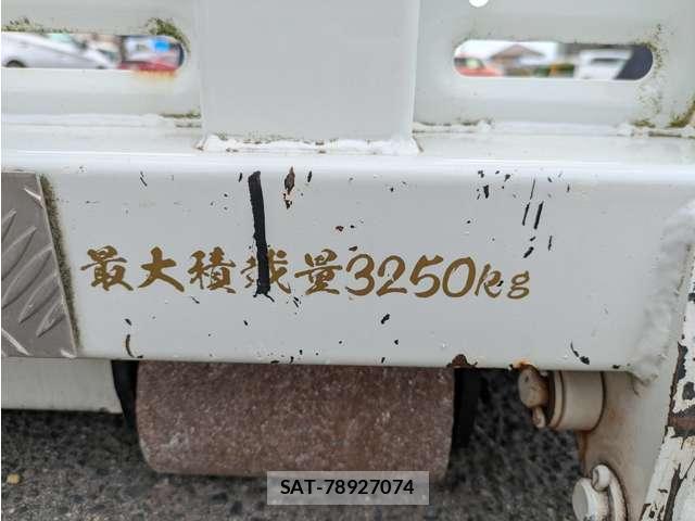MITSUBISHI FUSO CANTER 2023-01 7807164-12