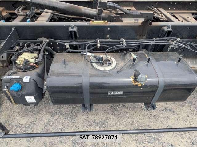 MITSUBISHI FUSO CANTER 2023-01 7807164-19