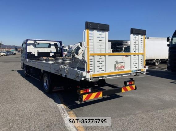 MITSUBISHI FUSO CANTER 2023 7808112-10