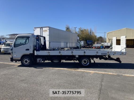 MITSUBISHI FUSO CANTER 2023 7808112-11