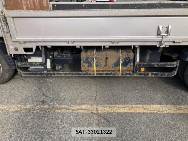 MITSUBISHI FUSO CANTER 2021 7808116-19