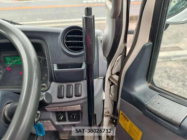 MITSUBISHI FUSO CANTER 2013-11 7808381-16