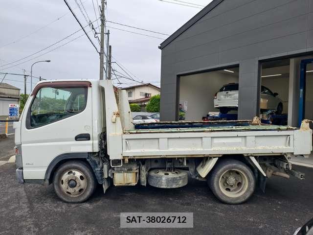 MITSUBISHI FUSO CANTER 2013-11 7808381-4