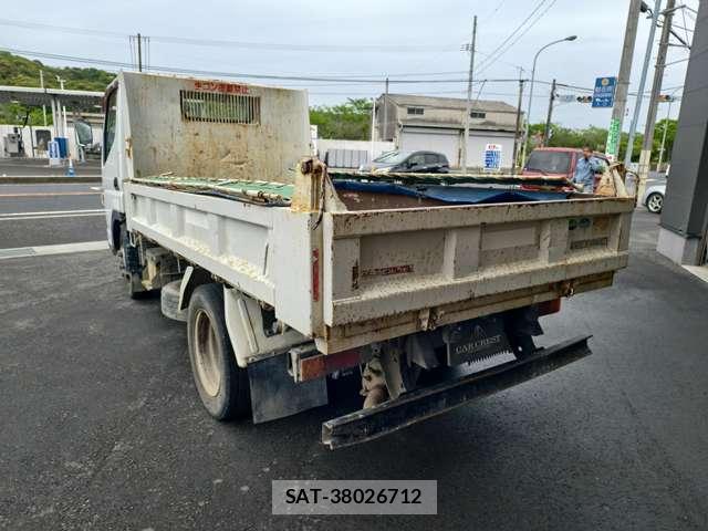 MITSUBISHI FUSO CANTER 2013-11 7808381-5