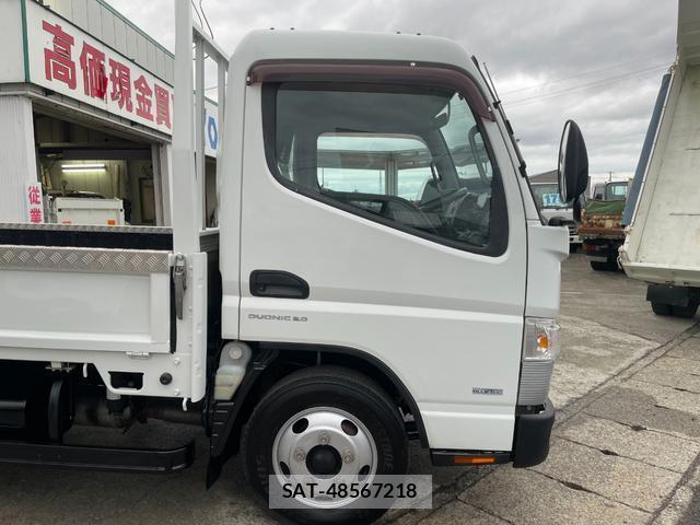 MITSUBISHI FUSO CANTER 2017-09 7809588-19