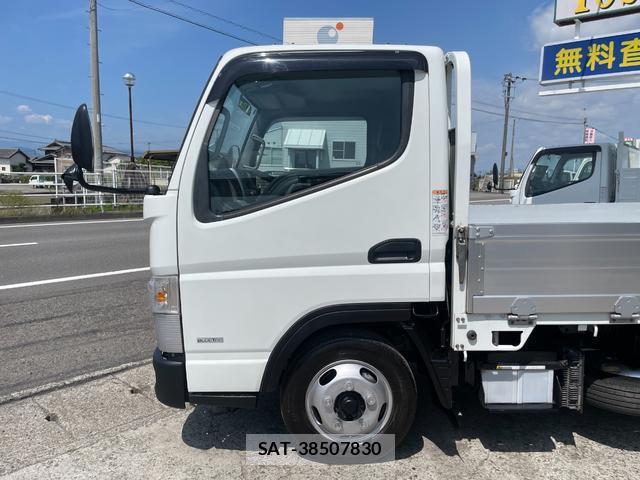 MITSUBISHI FUSO CANTER 2019-10 7809589-13