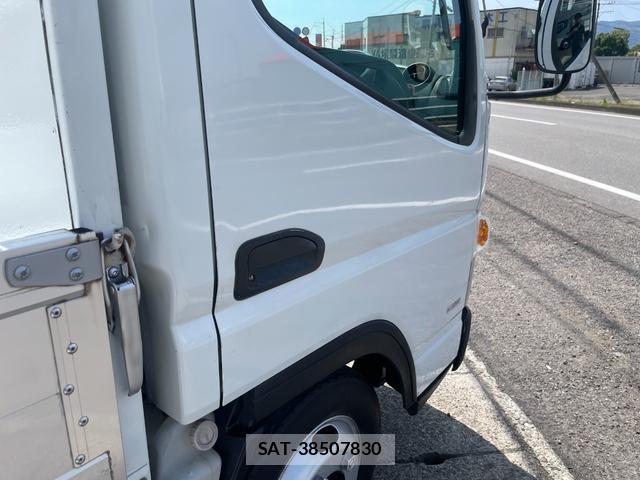 MITSUBISHI FUSO CANTER 2019-10 7809589-18