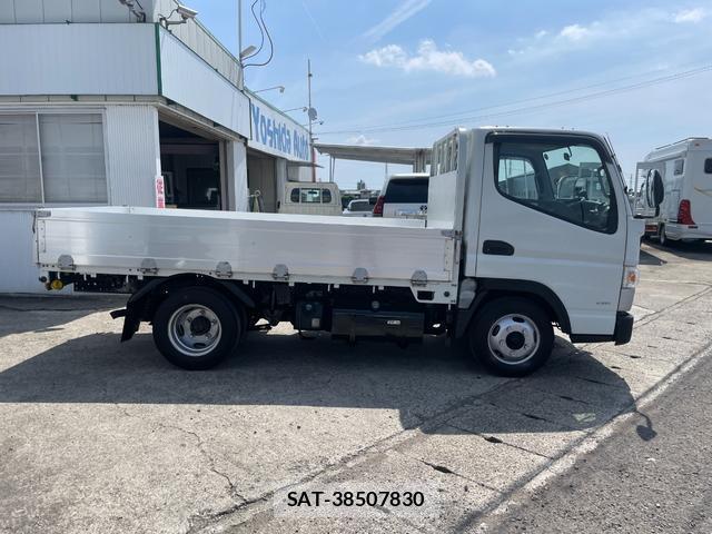 MITSUBISHI FUSO CANTER 2019-10 7809589-3