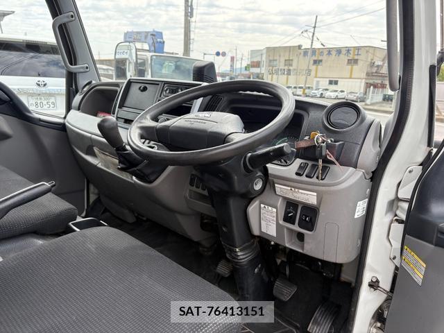 MITSUBISHI FUSO CANTER 2018-03 7809599-5