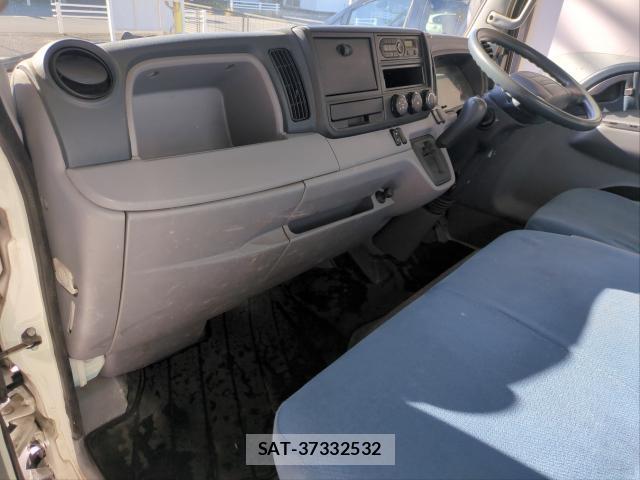 MITSUBISHI FUSO CANTER 2016-07 7809957-14