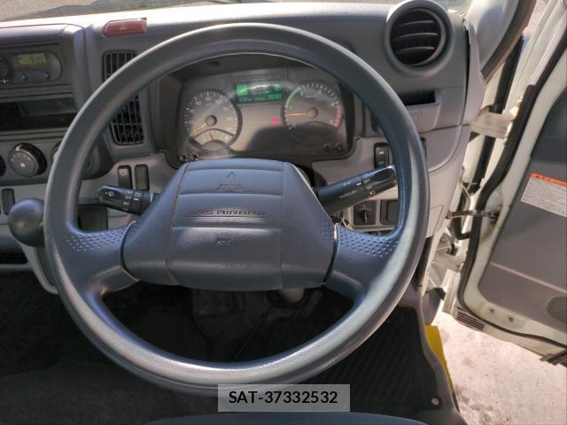 MITSUBISHI FUSO CANTER 2016-07 7809957-17