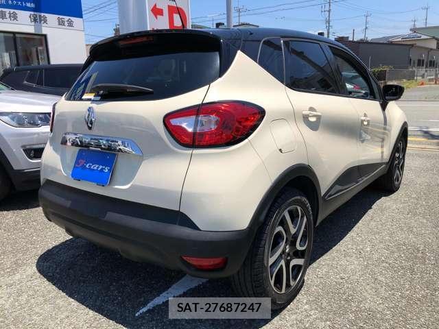 Renault CAPTUR 2015-09 7799688-1