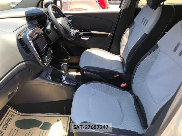 Renault CAPTUR 2015-09 7799688-10