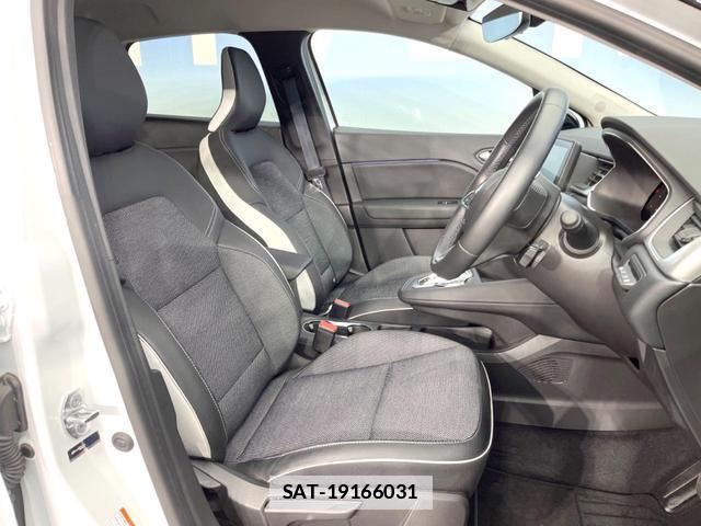 Renault CAPTUR 2023-02 7804952-10