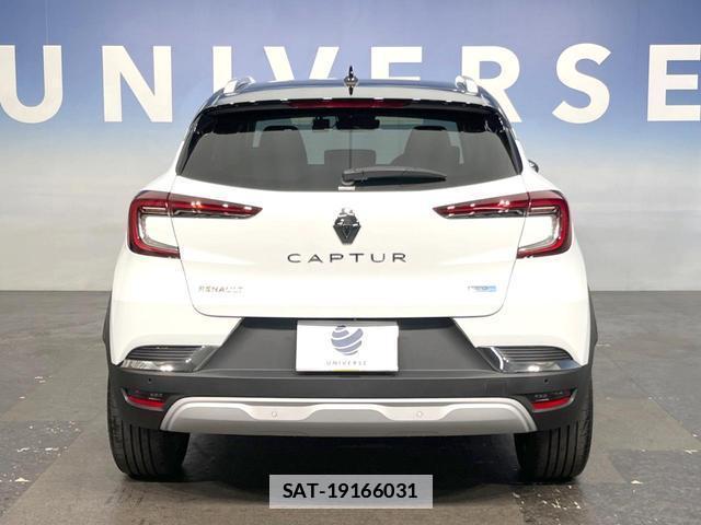 Renault CAPTUR 2023-02 7804952-14