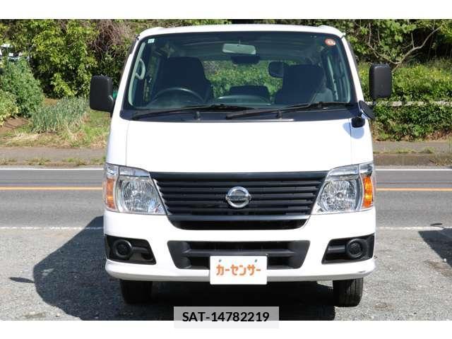 Nissan Caravan 2011-11 7793544-2