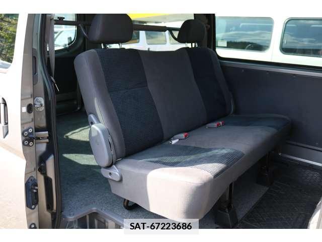 Nissan Caravan 2012-03 7793546-18