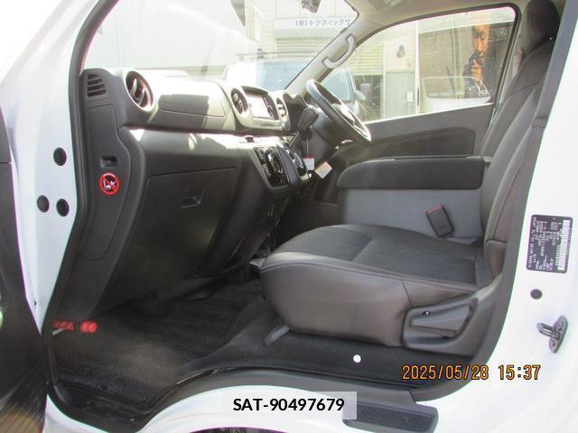 Nissan Caravan 2023-05 7796953-5