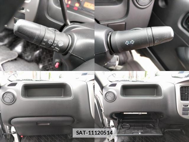 Nissan Caravan 2011-05 7797866-11