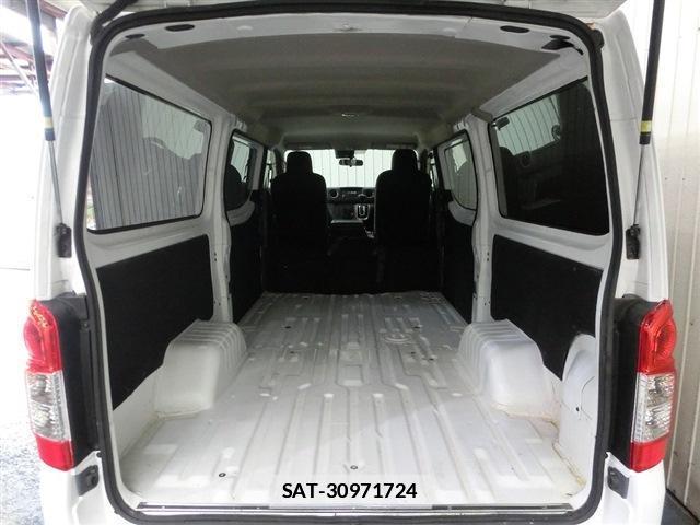 Nissan Caravan 2023-02 7797945-18