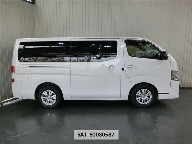 Nissan Caravan 2022-07 7797947-15