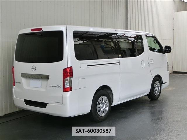 Nissan Caravan 2022-07 7797947-9