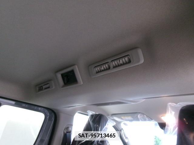 Nissan Caravan 2026-04 7798074-17