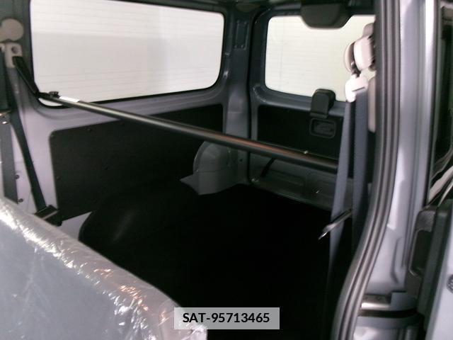 Nissan Caravan 2026-04 7798074-9