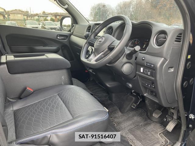 Nissan Caravan 2023-07 7803126-4