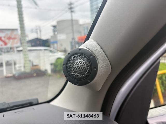 Nissan Caravan 2026-06 7804934-14