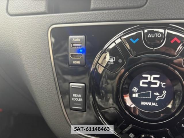 Nissan Caravan 2026-06 7804934-16
