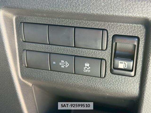 Nissan Caravan 2026-04 7805667-11