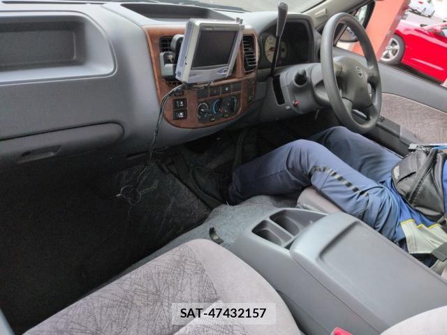 Nissan Caravan 2007-01 7809988-2