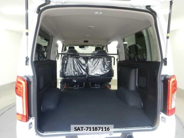 Nissan Caravan 2026-03 7810730-18