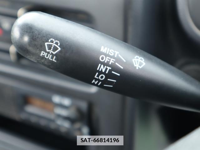 Suzuki CARRY TRUCK 2011-06 7798330-13