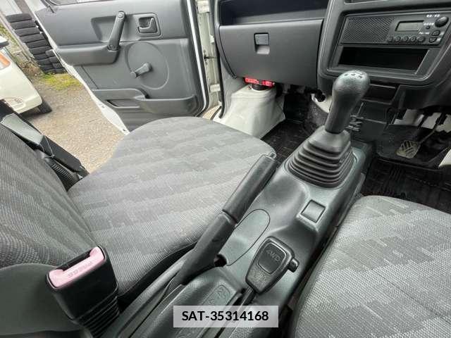 Suzuki CARRY TRUCK 2006-02 7800930-3