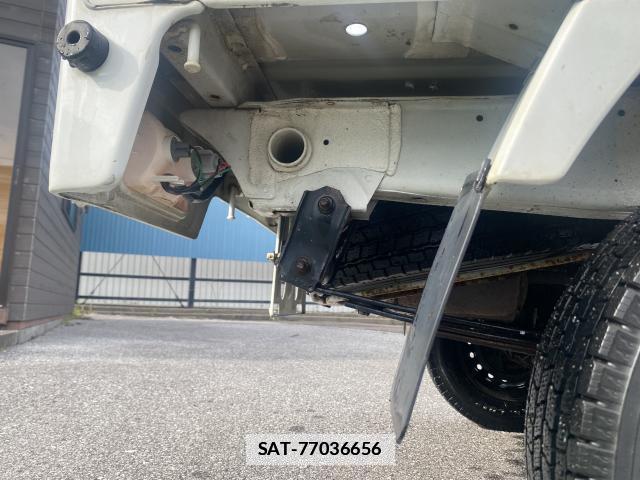 Suzuki CARRY TRUCK 2013-09 7804335-10