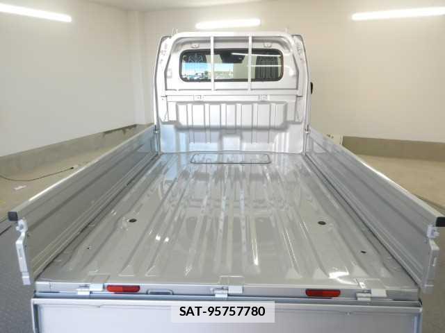 Suzuki CARRY TRUCK 2024-08 7810733-17