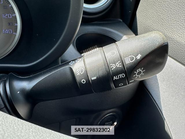 Daihatsu CAST 2016-05 7806461-9