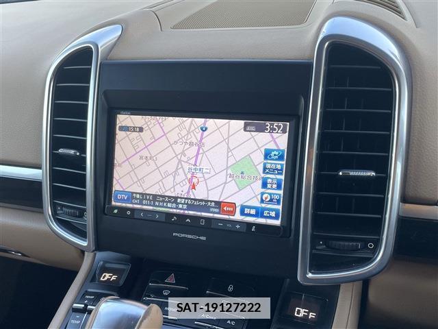 Porsche CAYENNE 2013-04 7798235-4
