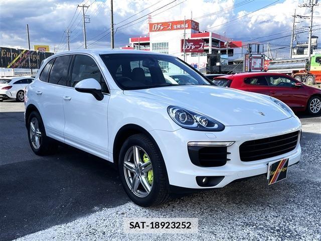 Porsche CAYENNE 2015-05 7798238-11