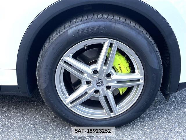 Porsche CAYENNE 2015-05 7798238-8
