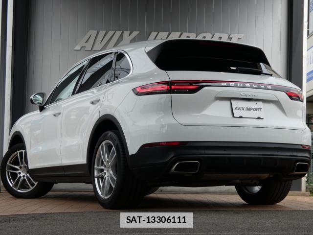 Porsche CAYENNE 2018-09 7798475-1