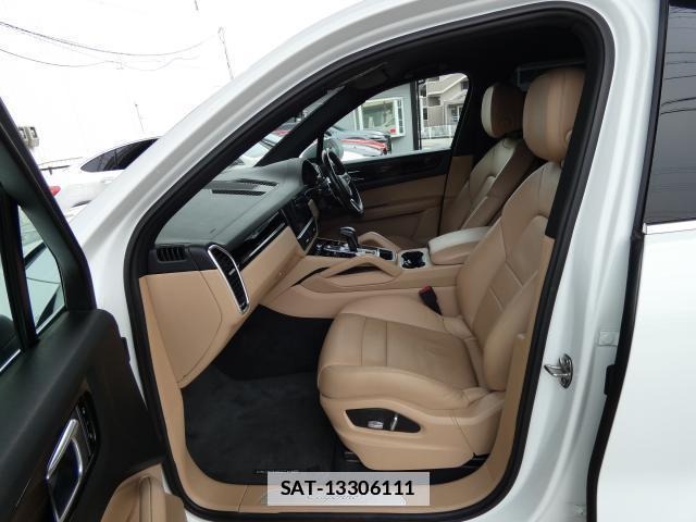 Porsche CAYENNE 2018-09 7798475-17