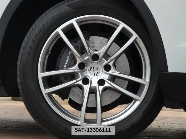 Porsche CAYENNE 2018-09 7798475-5