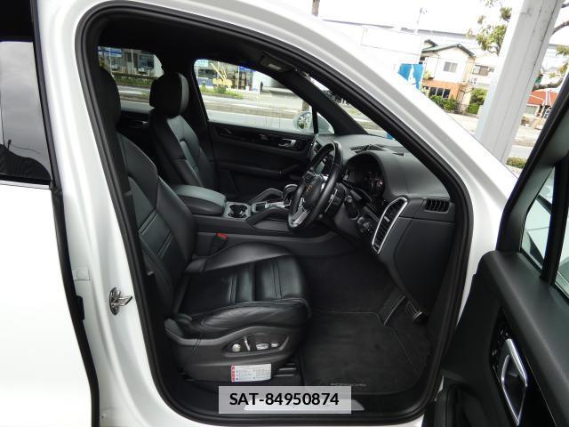 Porsche CAYENNE 2020-06 7798477-14